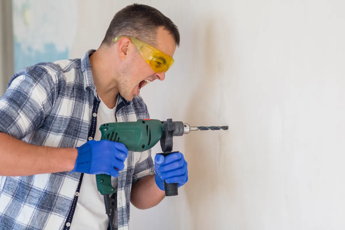What Does a Heavy Duty Cordless Drill Have (2)